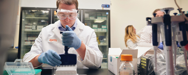 Zoetis scientists working in lab - Zoetis